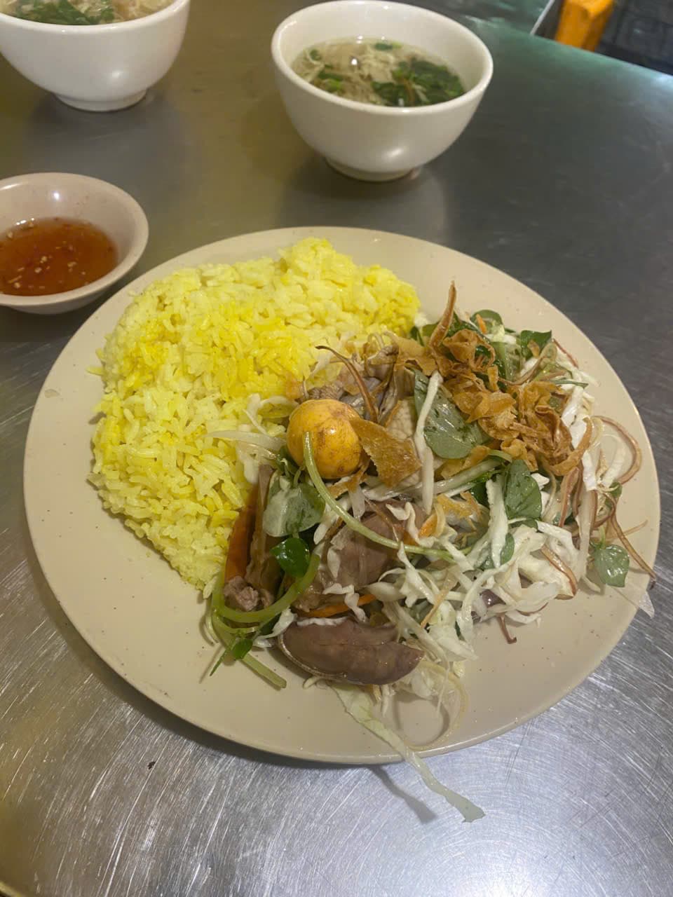 Cơm gà - ảnh 2